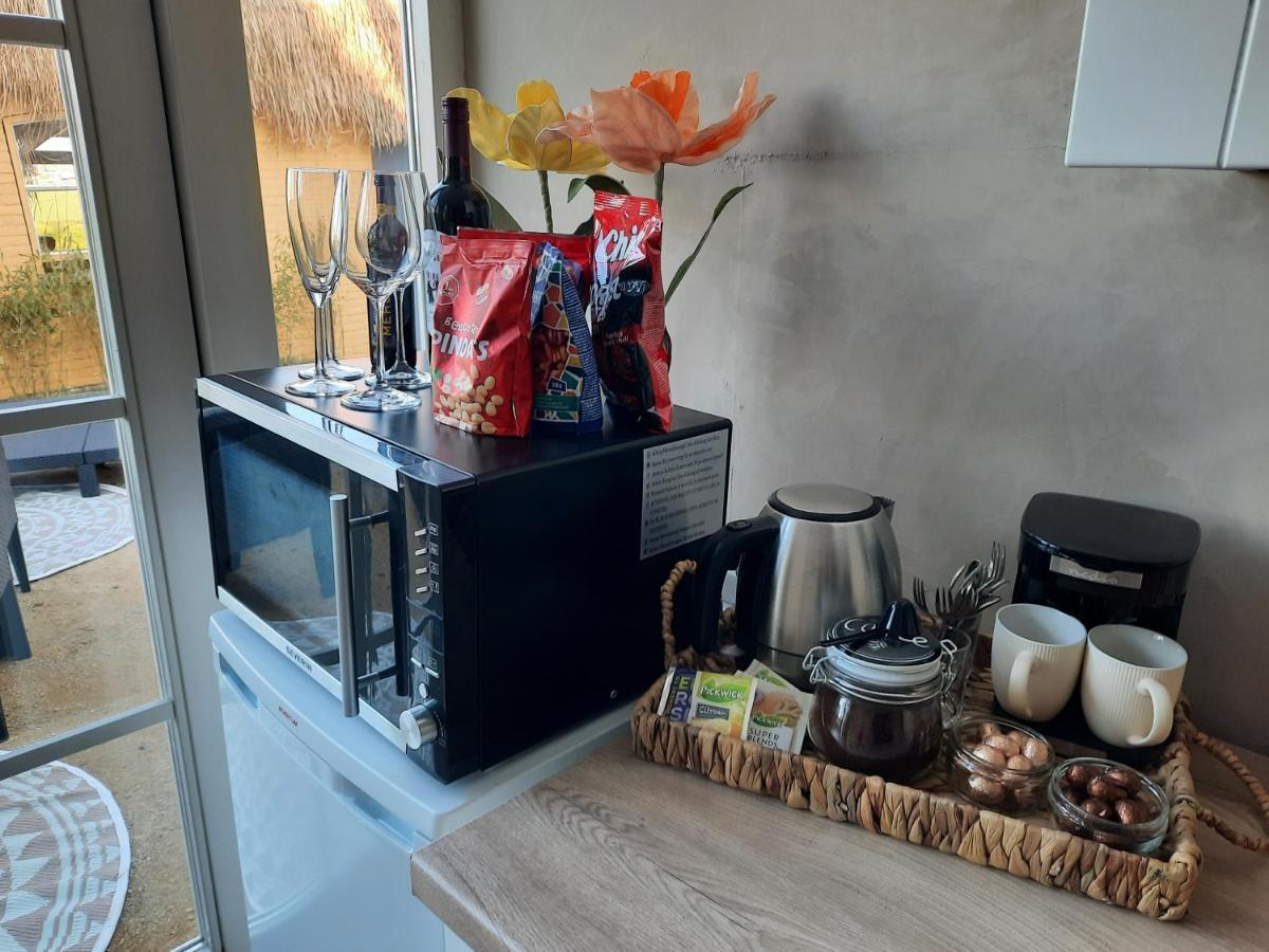 Wellness Lodge Aan De Braassem Rijnsaterwoude 외부 사진